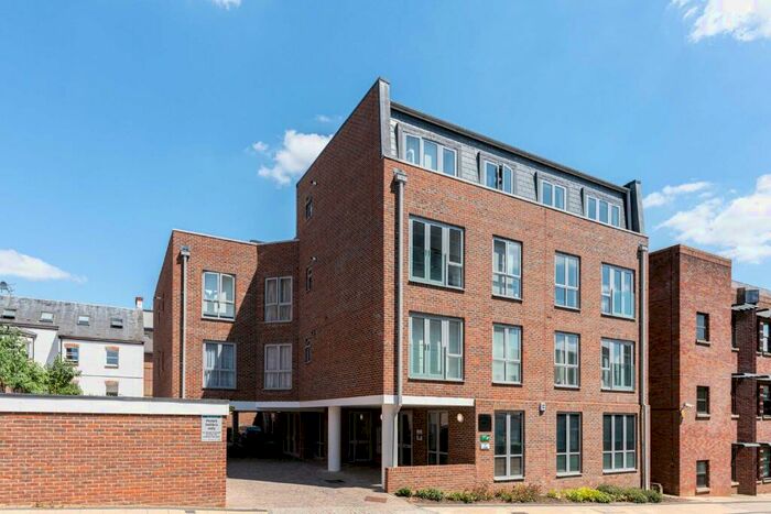 1 Bedroom Penthouse To Rent In King House, Victoria Street, St. Albans, Hertfordshire, AL1
