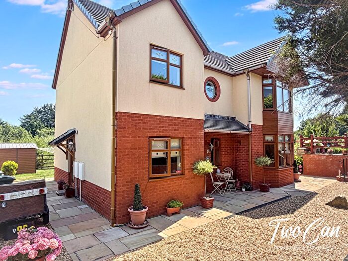 5 Bedroom Detached House For Sale In Havard Road, Llanelli, SA14