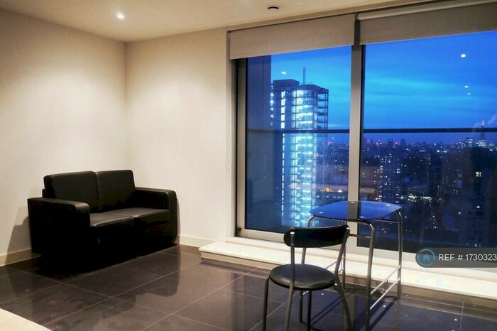 Studio To Rent In Pan Peninsula Square, London, E14