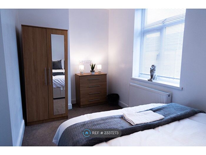 4 Bedroom Terraced House To Rent In Owen Road, Wolverhampton, WV3