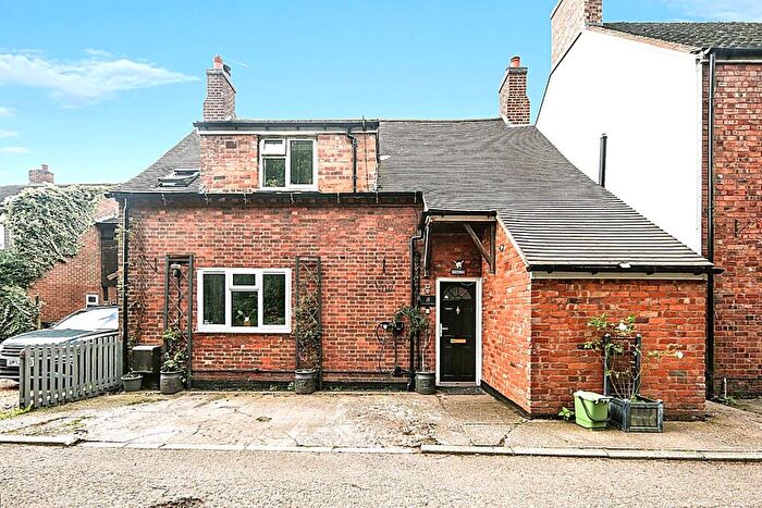 3 Bedroom Detached House For Sale In The Rookery, Birchley Heath, Nuneaton, Warwickshire, CV10