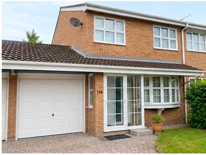 3 Bedroom Semi-Detached House To Rent In Whitebeam Road, Birmingham, B37