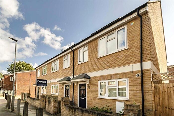 3 Bedroom Property To Rent In Armitage Road, Greenwich, SE10