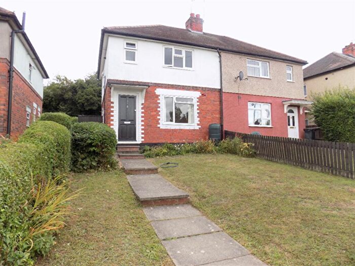 2 Bedroom Semi-Detached House To Rent In Swan Street, Brierley Hill, DY5
