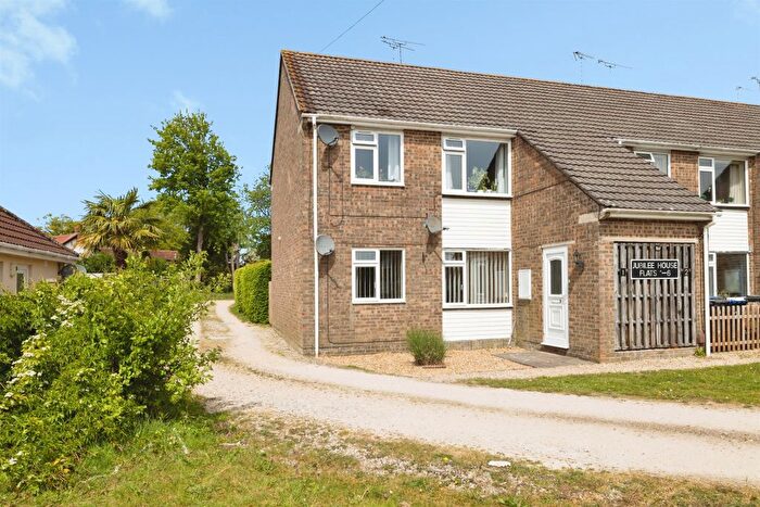 2 Bedroom Flat For Sale In London Road, Amesbury, Salisbury, SP4
