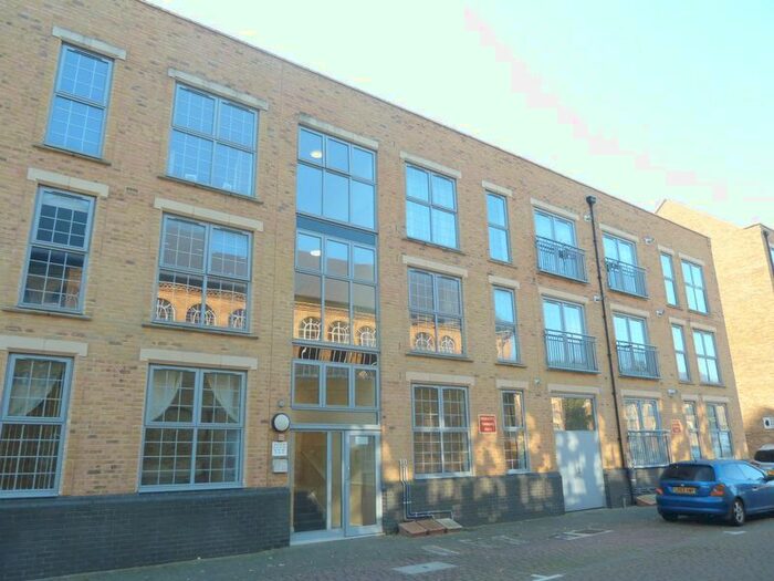 1 Bedroom Flat To Rent In Esparto Way, South Darenth, Dartford, DA4