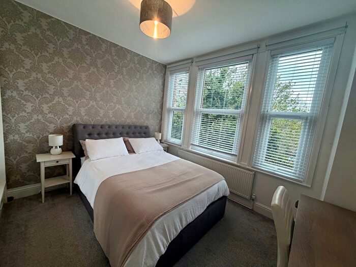 1 Bedroom Flat To Rent In Brunswick Road, Manchester, M20