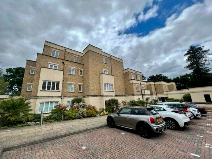 2 Bedroom Flat To Rent In Providence Park, Southampton, Hampshire, SO16