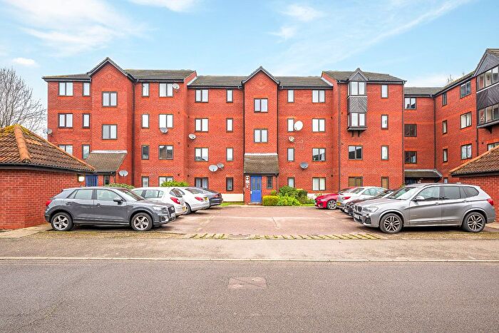 2 Bedroom Flat For Sale In Crales House, Harlinger Street, SE18