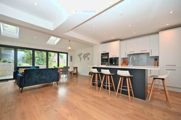 4 Bedroom Semi-Detached House To Rent In Hithermoor Road, Staines, TW19