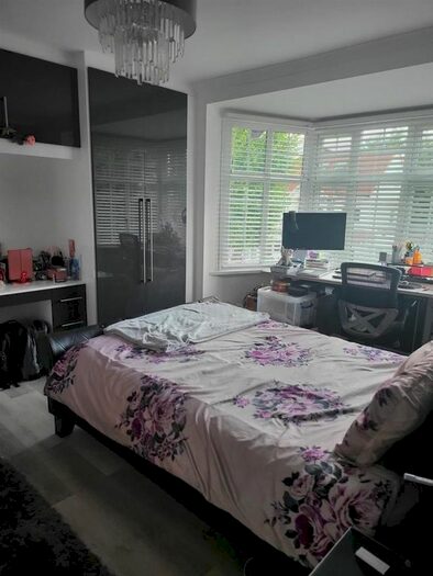 8 Bedroom Semi-Detached House To Rent In Sudbury Heights Avenue, Sudbury, Wembley, UB6