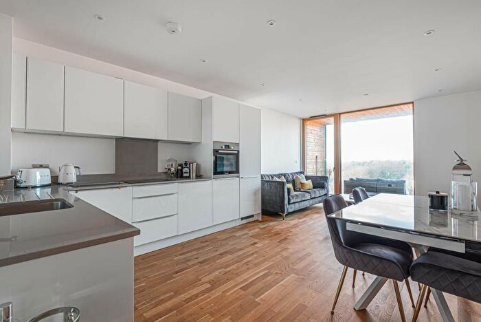 2 Bedroom Flat To Rent In Brouard Court, St Marks Square, Bromley, BR2