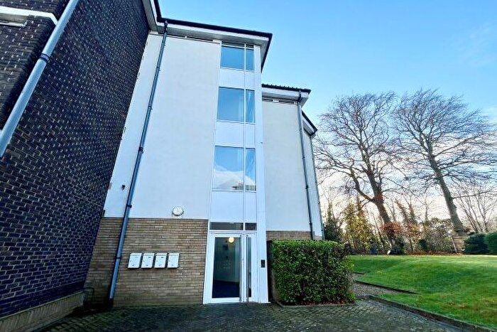 2 Bedroom Flat To Rent In Chaucer Court, Canterbury, CT1