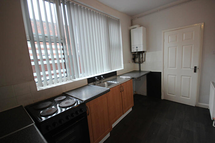 2 Bedroom Flat To Rent In Flat, Coltman Street, Hull, HU3