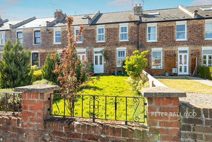 3 Bedroom Terraced House To Rent In Fairfield Walk, GL53