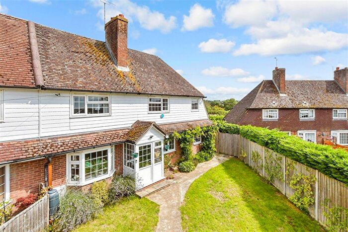 5 Bedroom Semi-Detached House For Sale In Front Road, Woodchurch, Ashford, Kent, TN26