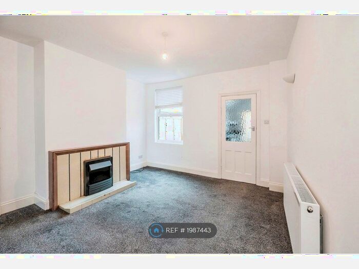 1 Bedroom Flat To Rent In Other Rd, Redditch, B98