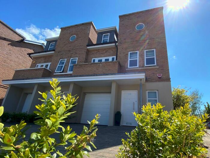 3 Bedroom Semi-Detached House To Rent In The Hamptons, Formby, Liverpool, L37