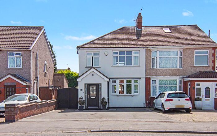 3 Bedroom Semi Detached House For Sale In Browns Lane, Allesley, CV5