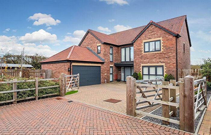 5 Bedroom Detached House For Sale In Kendall Lane, Semington, Trowbridge, BA14