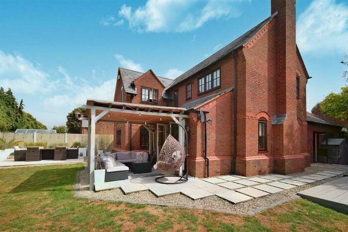 4 Bedroom Detached House For Sale In Church Rise, Maisemore, GL2