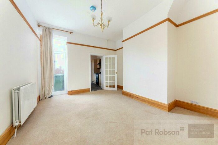 2 Bedroom Apartment To Rent In Warton Terrace, Heaton, Newcastle-Upon-Tyne, NE6