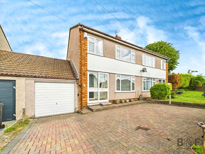 3 Bedroom Semi-Detached House To Rent In Headford Avenue, Bristol, BS5