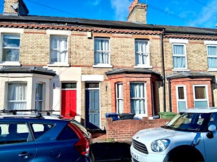 3 Bedroom Terraced House To Rent In Sedgwick Street, Cambridge, CB1
