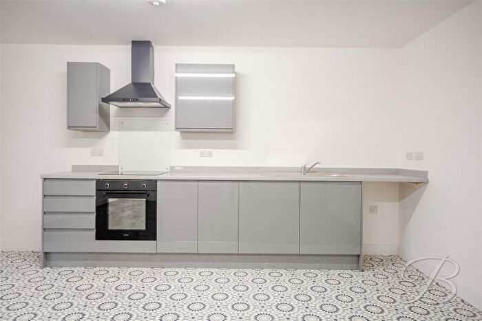 2 Bedroom Flat To Rent In Stockwell Gate, Mansfield, NG18