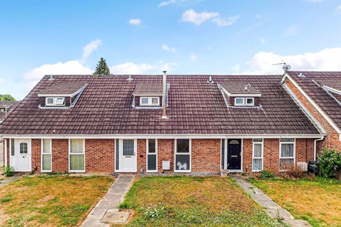 2 Bedroom House For Sale In Trajan Walk, Andover, SP10