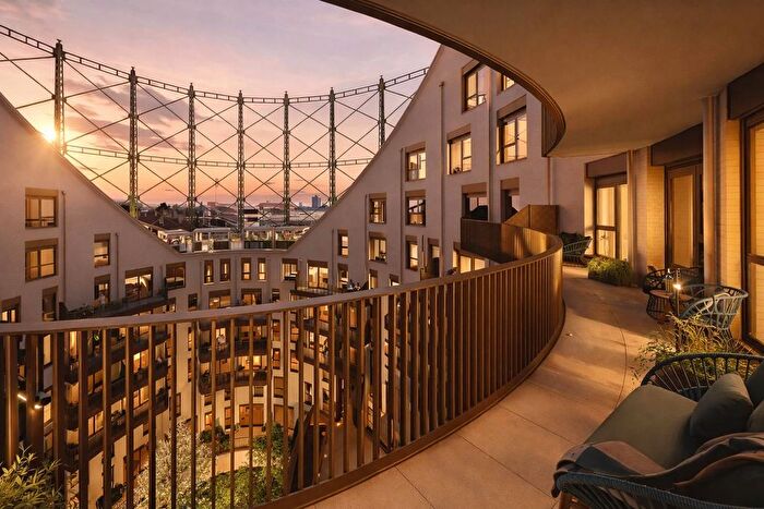 3 Bedroom Flat For Sale In Oval Village, Kennington Ln, SE11