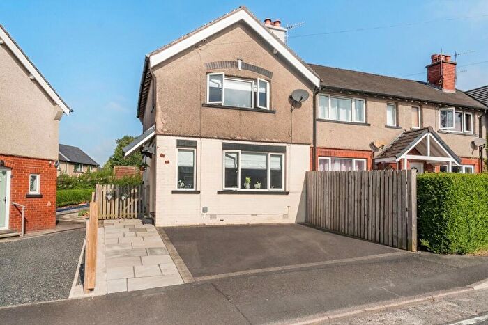 2 Bedroom End Of Terrace House For Sale In Rinkfield, Kendal, LA9