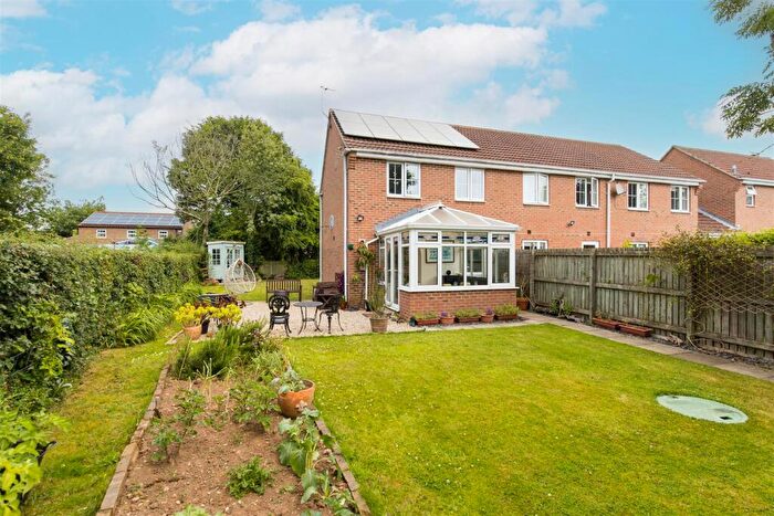 3 Bedroom End Of Terrace House For Sale In Maple Garth, Melmerby, Ripon, HG4