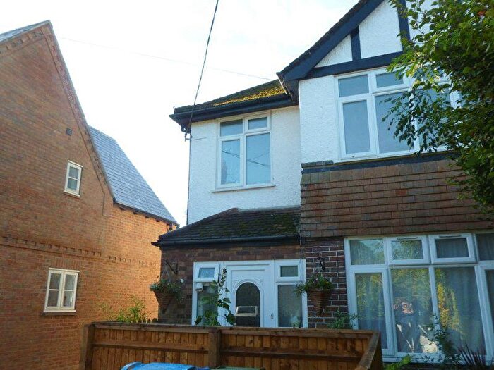 1 Bedroom Maisonette To Rent In London Road, Aston Clinton, HP22