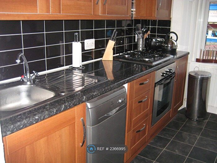 1 Bedroom Flat To Rent In Primrose Terrace, Edinburgh, EH11