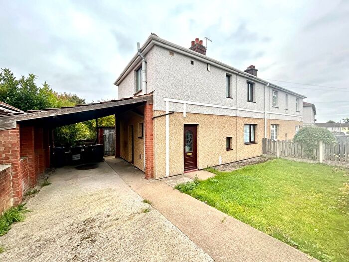 3 Bedroom Semi-Detached House For Sale In Hanover Street, Thurnscoe, Barnsley, S63
