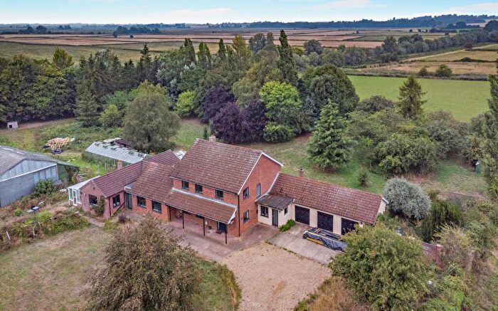 5 Bedroom Detached House For Sale In Main Road, Acle, Norwich, Norfolk, NR13