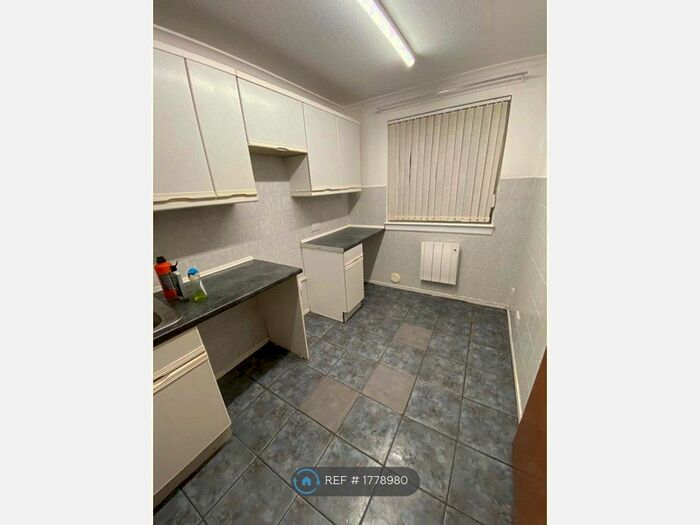 2 Bedroom Flat To Rent In Strathmore Street, Broughty Ferry, Dundee, DD5