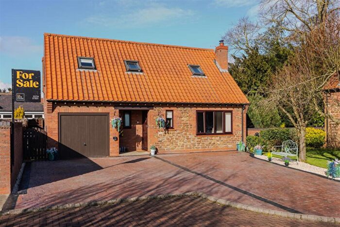 3 Bedroom Detached House For Sale In Old Estate Yard, Normanby, DN15