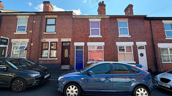 3 Bedroom Terraced House To Rent In Lloyd Street, Derby, Derbyshire, DE22
