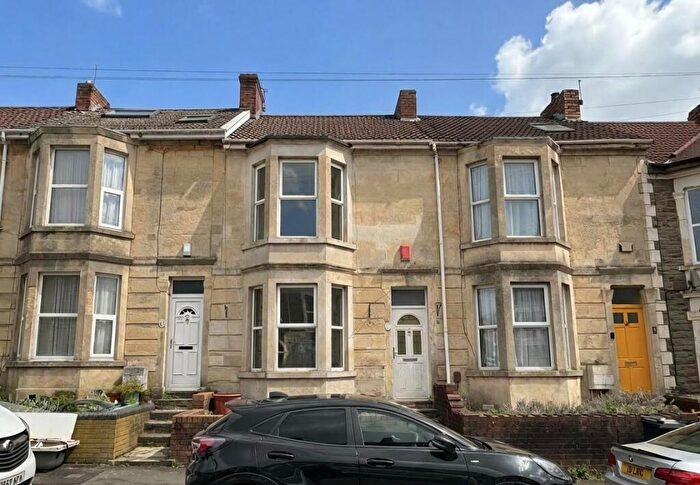 2 Bedroom House For Sale In Laurel Street, Kingswood, Bristol, BS15
