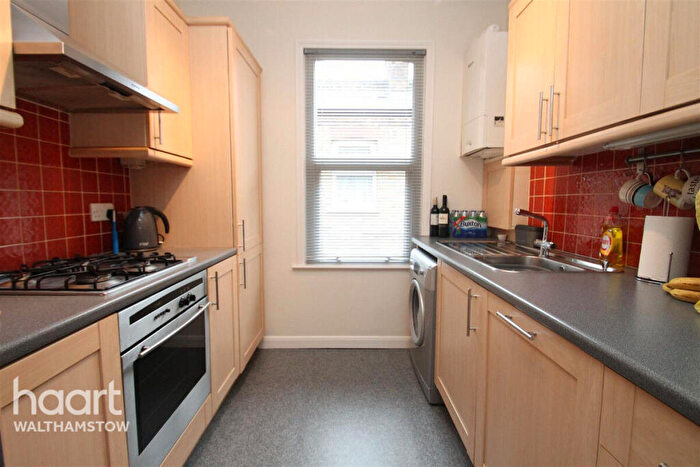 2 Bedroom Flat To Rent In Brettenham Road, London, E17