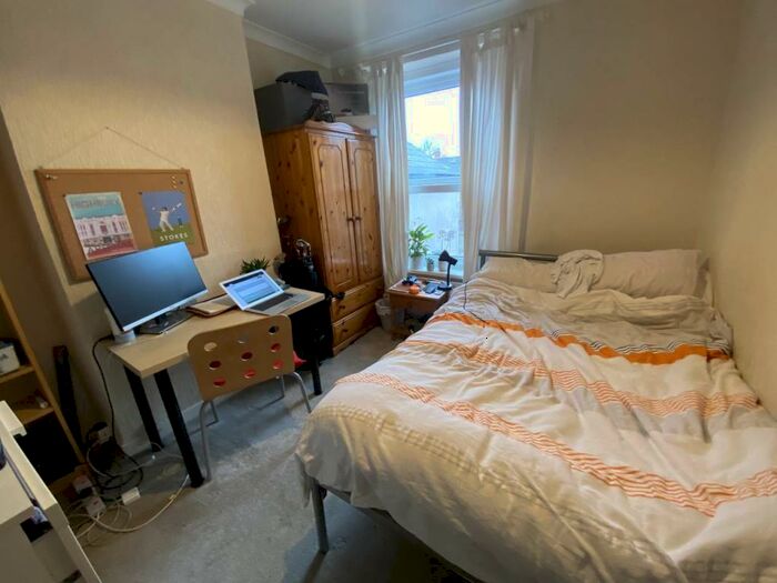 4 Bedroom House To Rent In Rhymney Street, Cathays, Cardiff, CF24