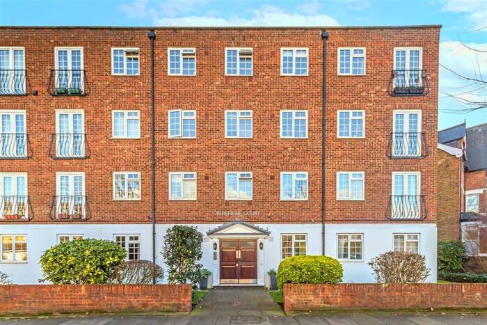 3 Bedroom Flat To Rent In Stanmore Road, Kew, Richmond TW9