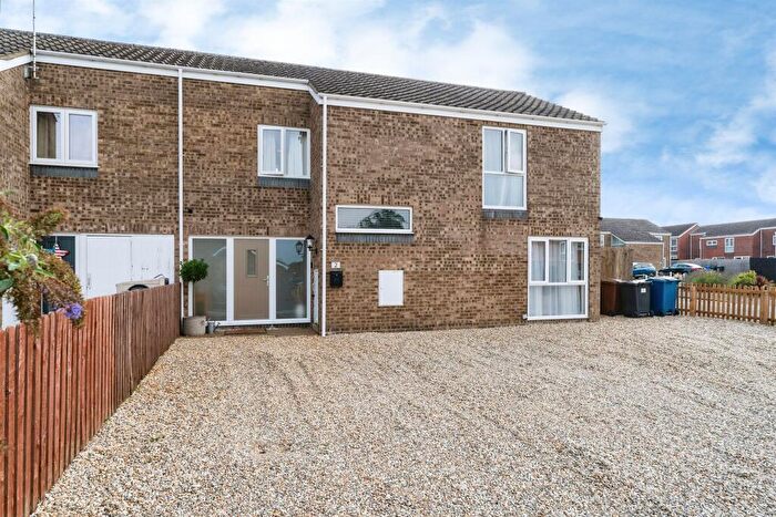 3 Bedroom End Of Terrace House For Sale In Yew Close, Raf Lakenheath, Brandon, IP27