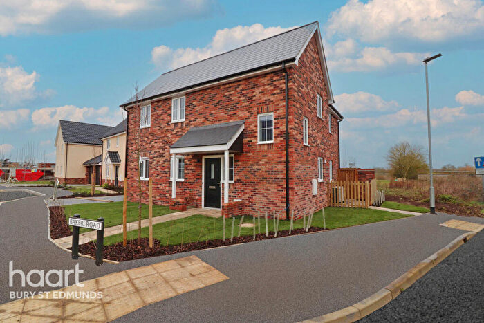 3 Bedroom Detached House For Sale In Buckingham Way, Stowmarket, IP14