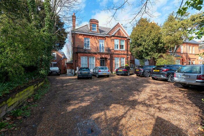 Studio To Rent In West Hill, London, SW15