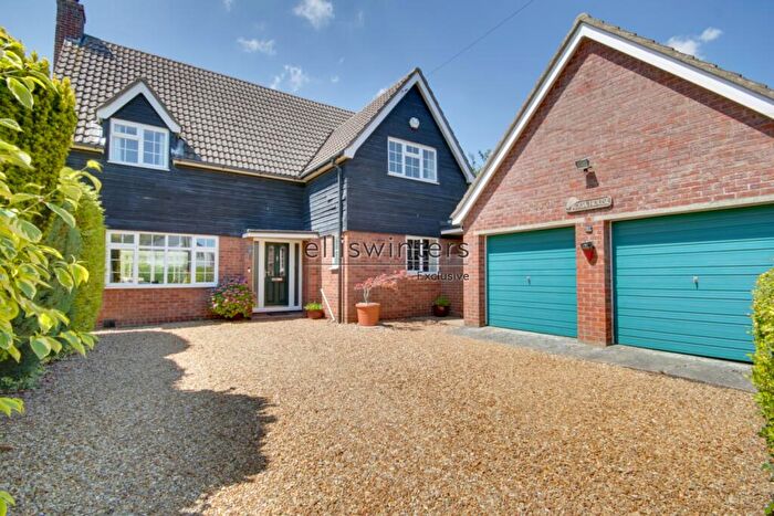 4 Bedroom Detached House For Sale In Ramsey Road, Kings Ripton, Cambridgeshire, PE28