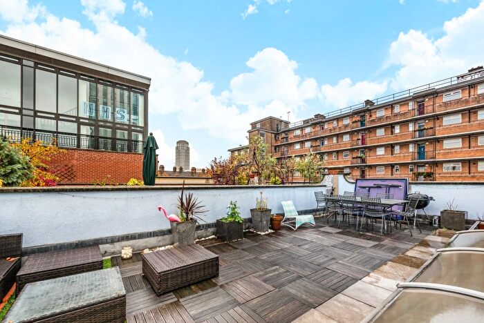 3 Bedroom Flat To Rent In Surrey Row, London, SE1