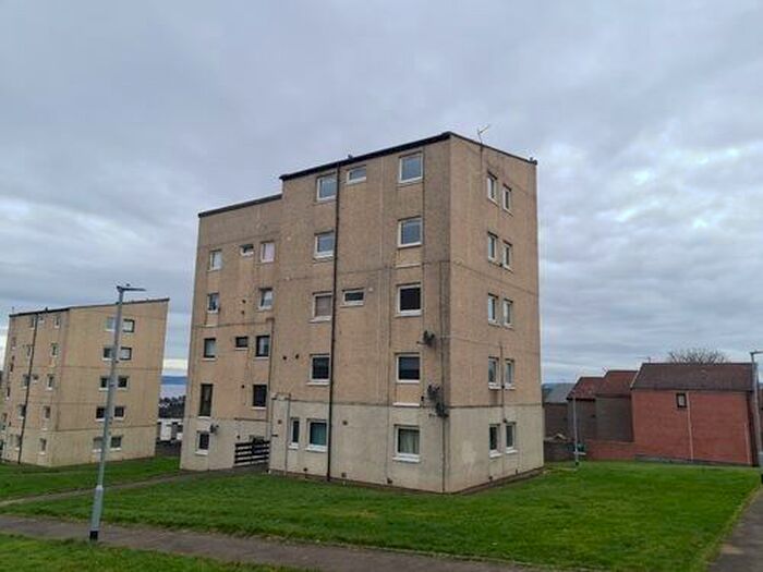 2 Bedroom Flat To Rent In Earn Crescent, Dundee, DD2